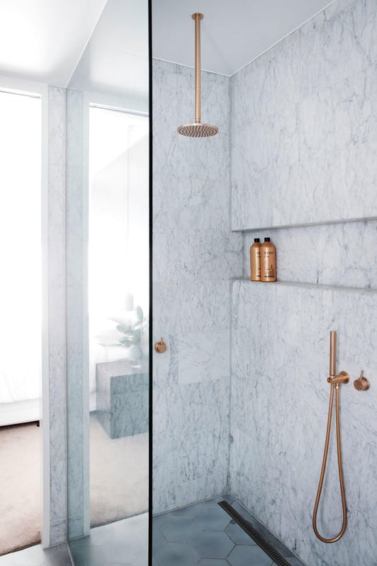 vách tắm không khung hình 1