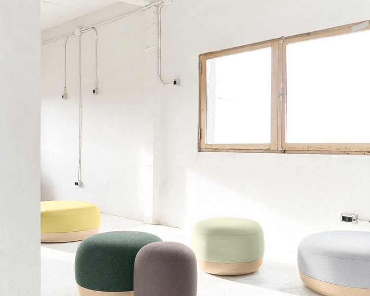 Ghế Pouf "hạt dẻ" đến từ hãng Alki