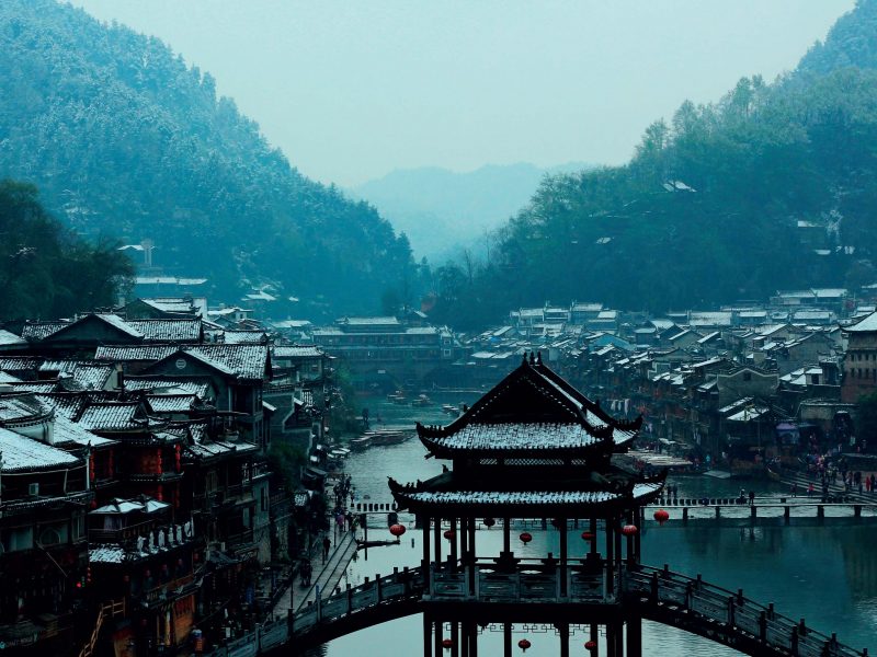 Phượng Hoàng trấn cổ ngàn năm