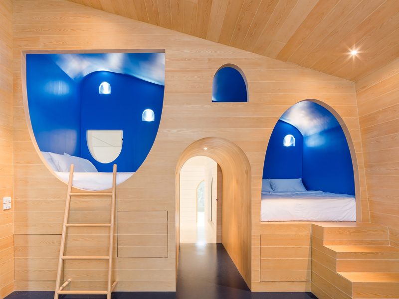 Căn nhà pho mát khổng lồ lấy ý tưởng từ phim Tom&Jerry