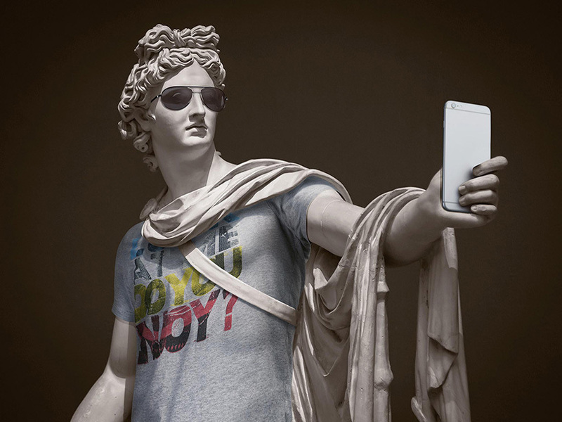 Hipsters in stone: sẽ thế nào khi các tượng cổ ăn mặc như người hiện đại?