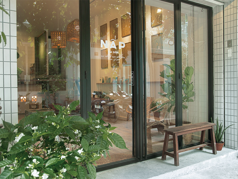 Nấp Hostel - Náu vào lặng yên