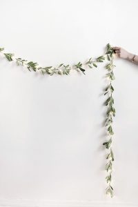 DIY - dây đèn trang trí từ lá olive - 4