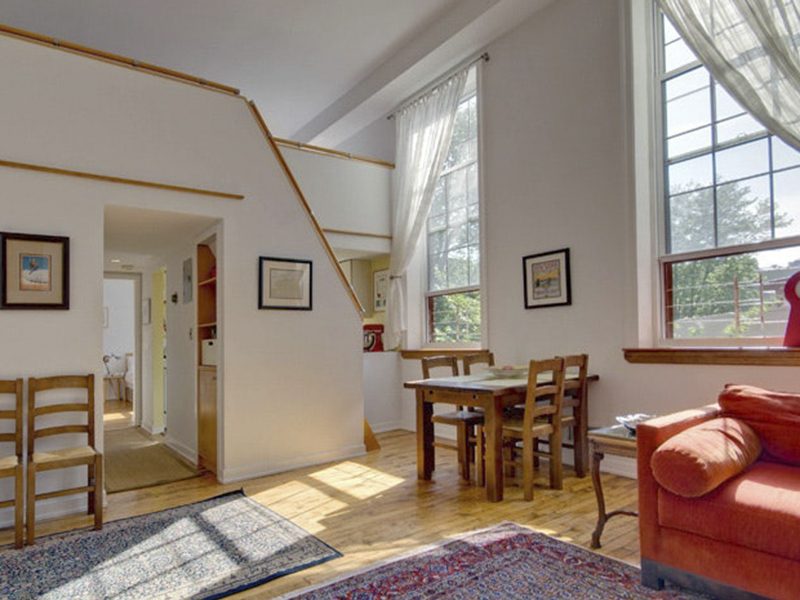 Before & After : Không gian sống hiện đại cải tiến từ trường học cũ