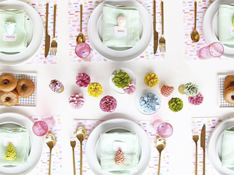 11 ý tưởng trang trí bàn tiệc đơn giản cho mùa lễ hội