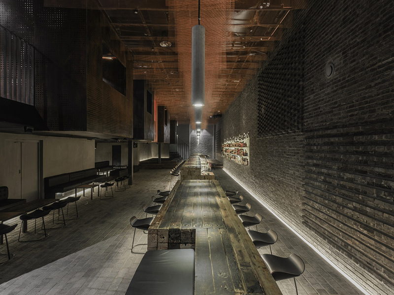 Quán bar Chongqing Awe-inspiring - Sự táo bạo của truyền thống