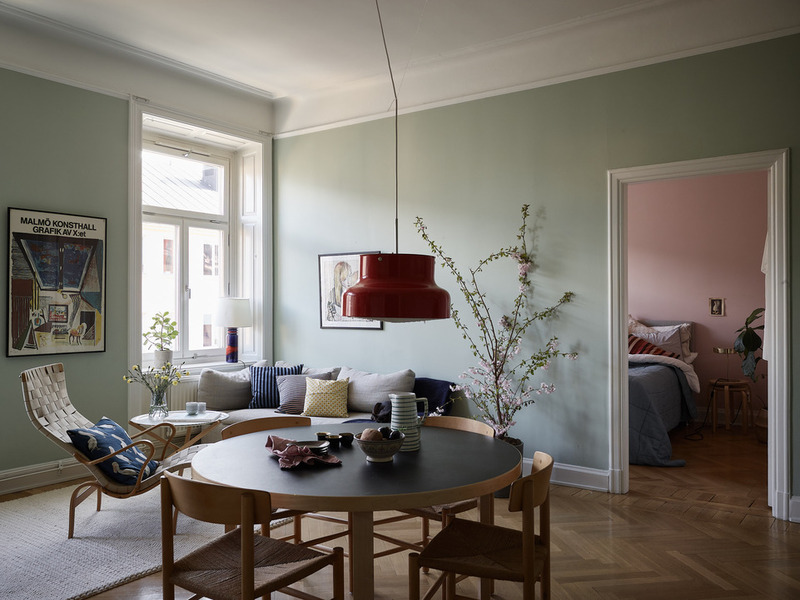 Home tours: căn hộ đa sắc pastel ngọt ngào ở Stockholm