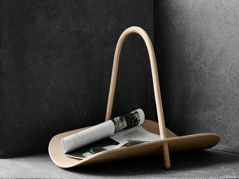 Bàn Basket với hình dạng chiếc giỏ gỗ đa nhiệm từ LAYER+Fritz Hansen