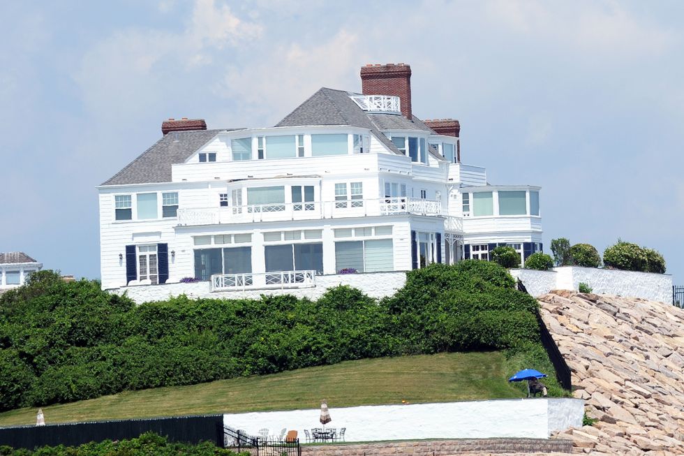 nhà của taylor swift rhode island