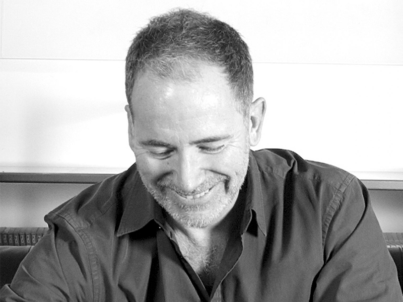 Nhà diễn họa kiến trúc tài ba Alan Davidson qua đời ở tuổi 58