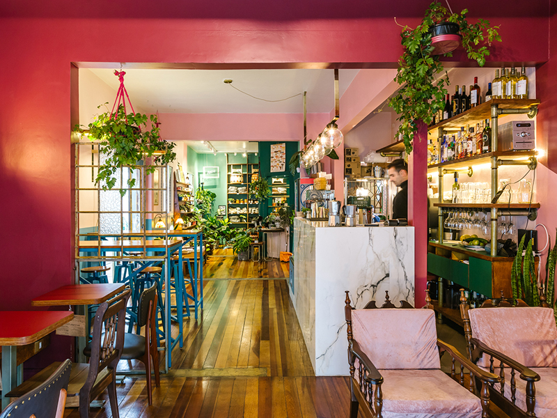 Quán cafe Botanique - Mảng xanh mang dấu ấn Latinh