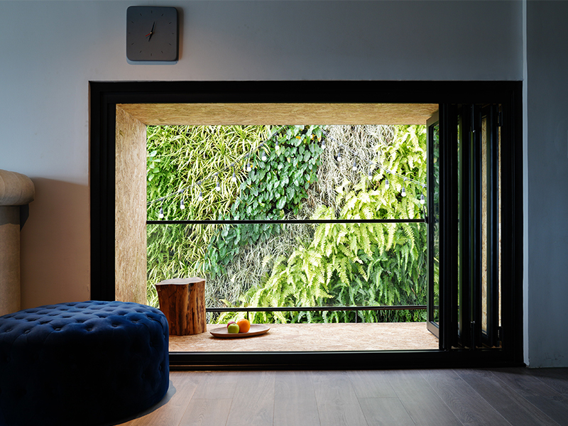 Sự chặt chẽ của không gian mở