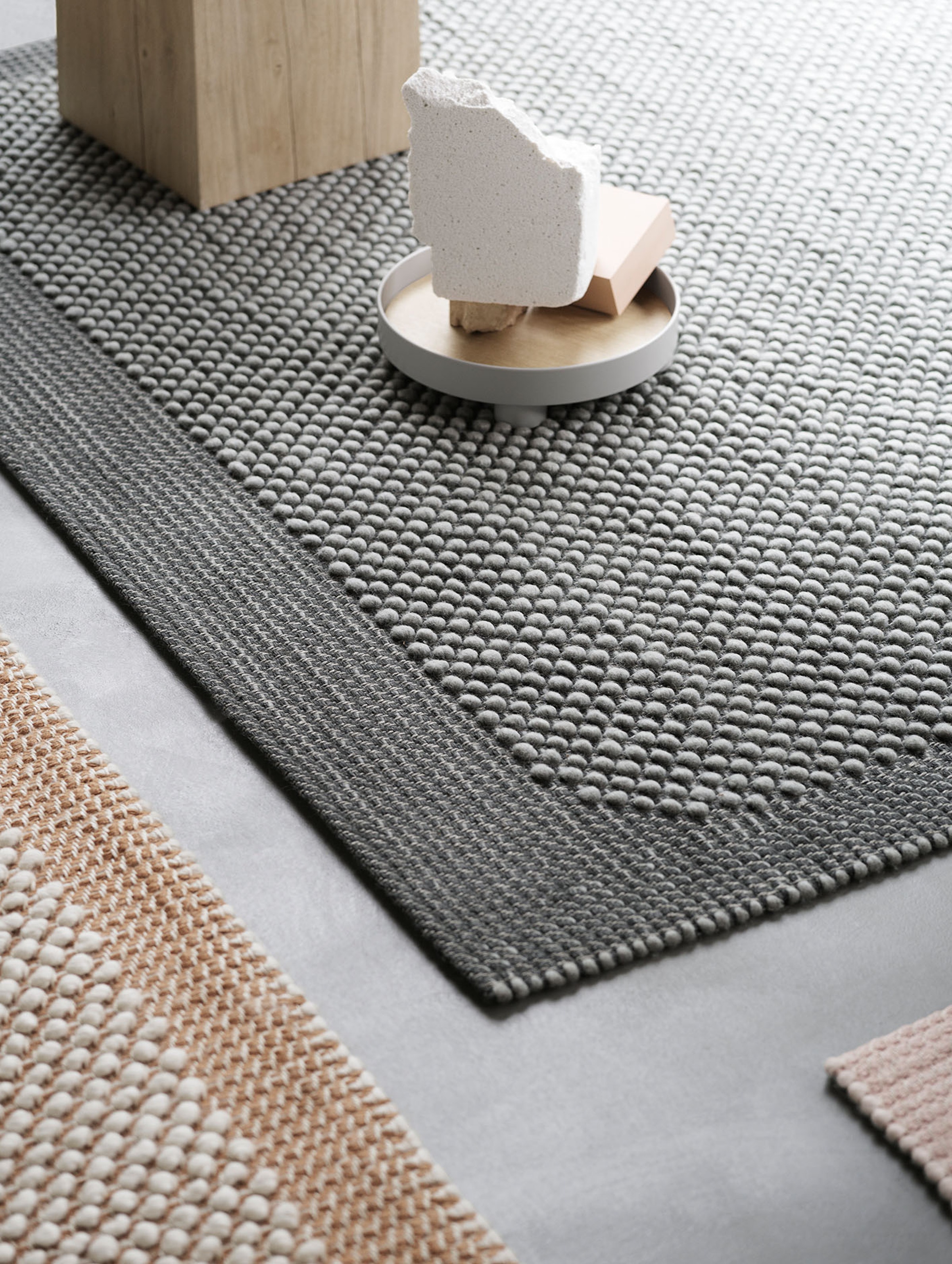 thảm trải sàn Muuto-Pebble-rugs-elledecoration vietnam 3