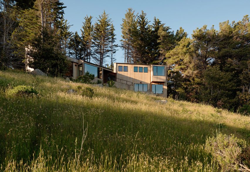 nhà bên biển coastal-retreat-malcolm-davis-architecture-sea-ranch-sonoma-county-california elledecoration vn