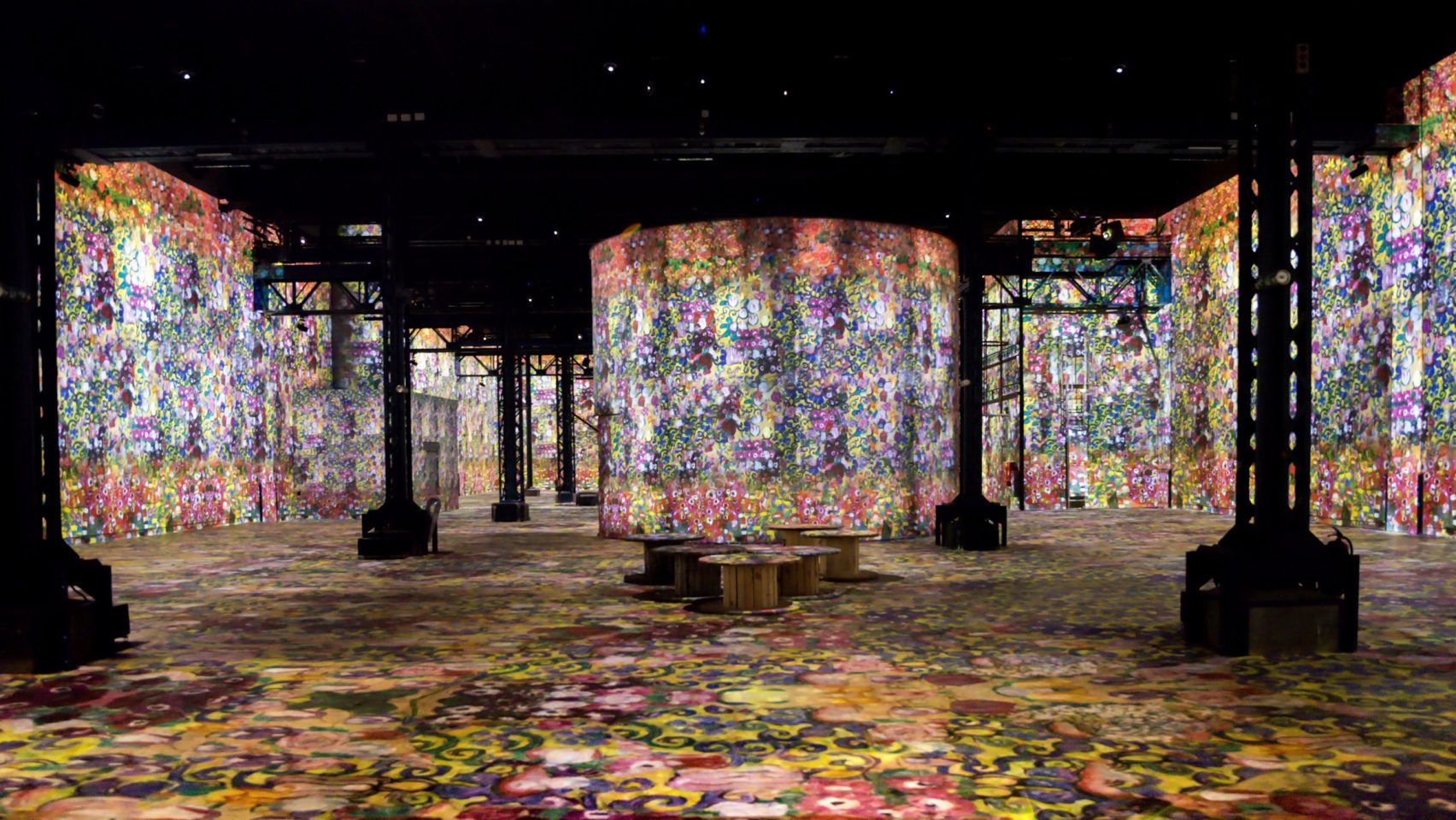 bảo tàng nghệ thuật kỹ thuật số Paris Atelier des Lumière-elledecoration vietnam 4