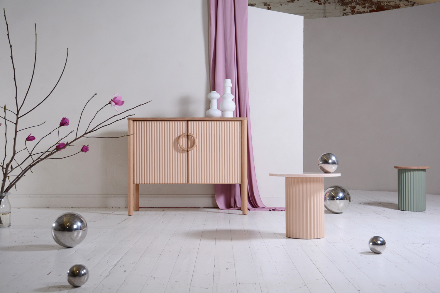 nội thất đương đại Beeline-Design-Ridge-Collection-Corrugated-Metal-elledecoration vn 1