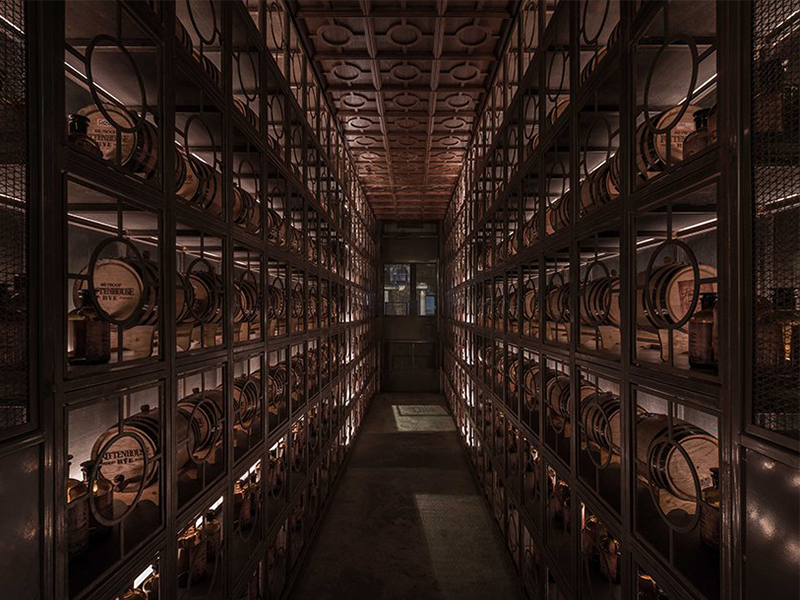 Atelier bar - Nguồn cảm hứng từ đường nét thủ công