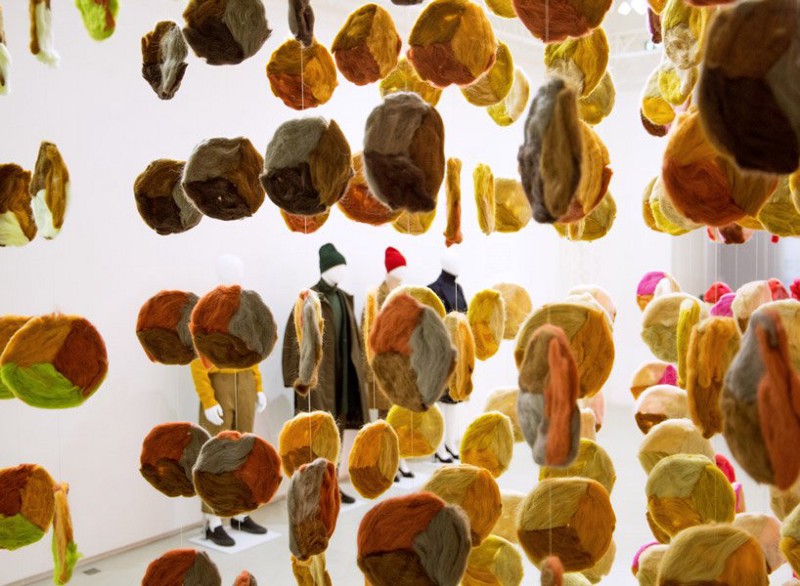 Emmanuelle Moureaux uniqlo 3