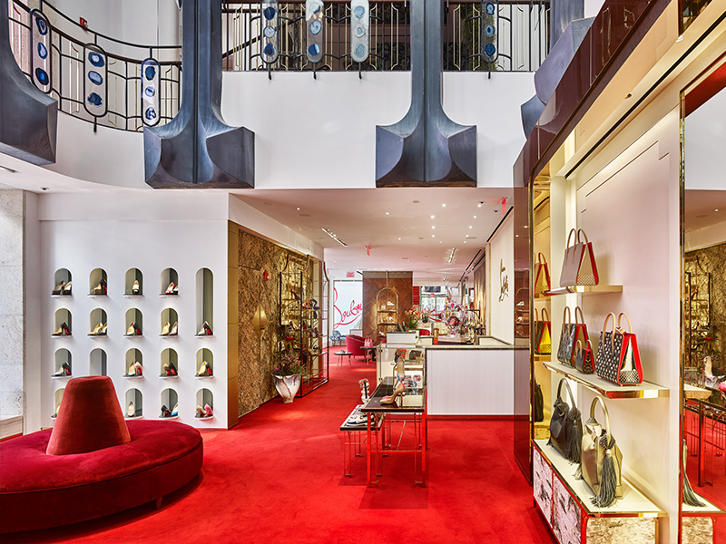 Cửa hàng Christian Louboutin - Chốn kiêu kỳ lộng lẫy