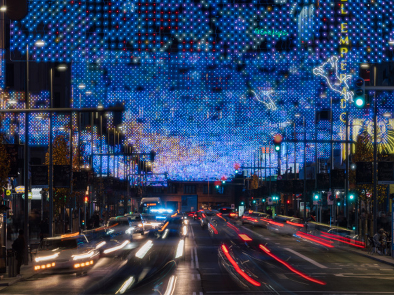 Lucia in the Sky - Nghệ thuật trình chiếu ánh sáng đường phố