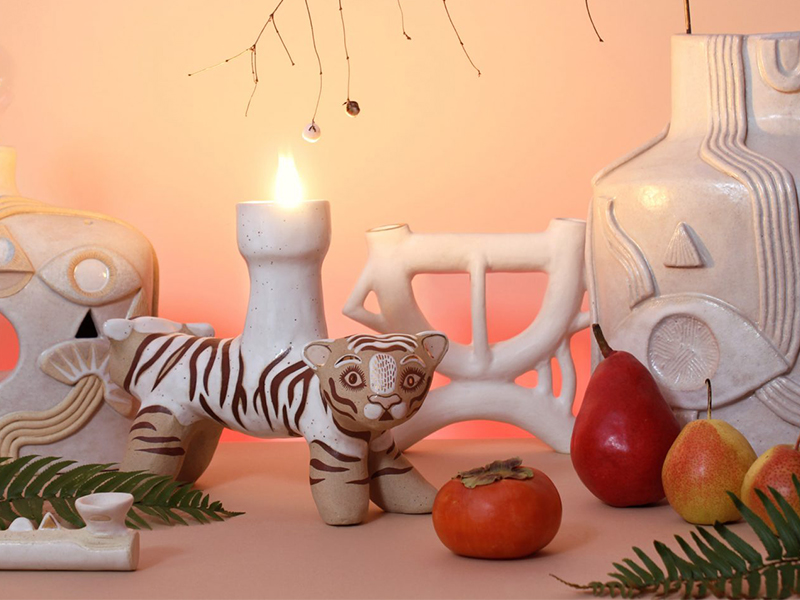 Vala Rae và BST gốm thủ công mang sắc thái biểu tượng