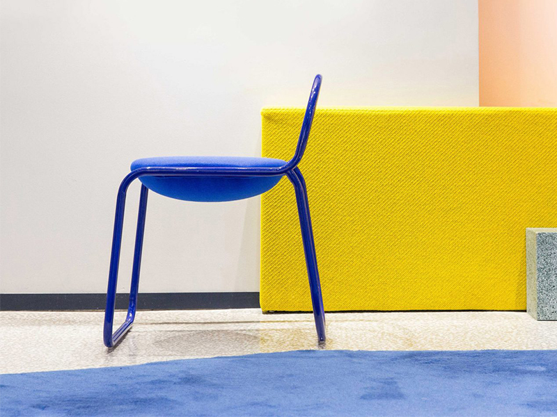 Clips - Những chiếc ghế "kẹp giấy"