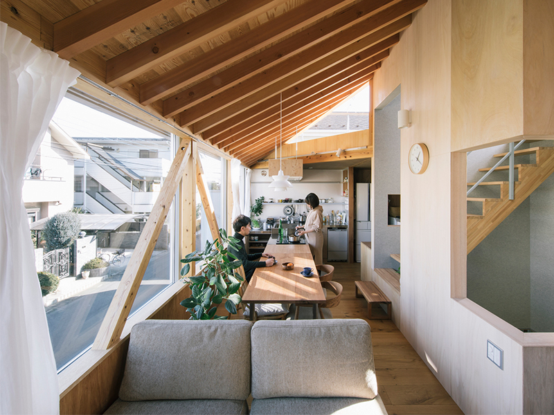 Không gian chồng chéo ẩn trong yên bình