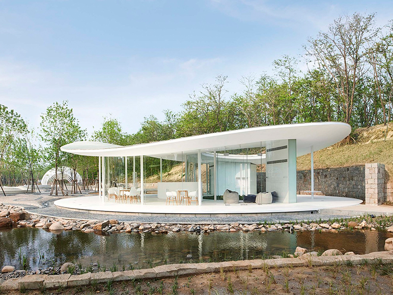 Aranya Cafe - Cơn gió biển uốn lượn