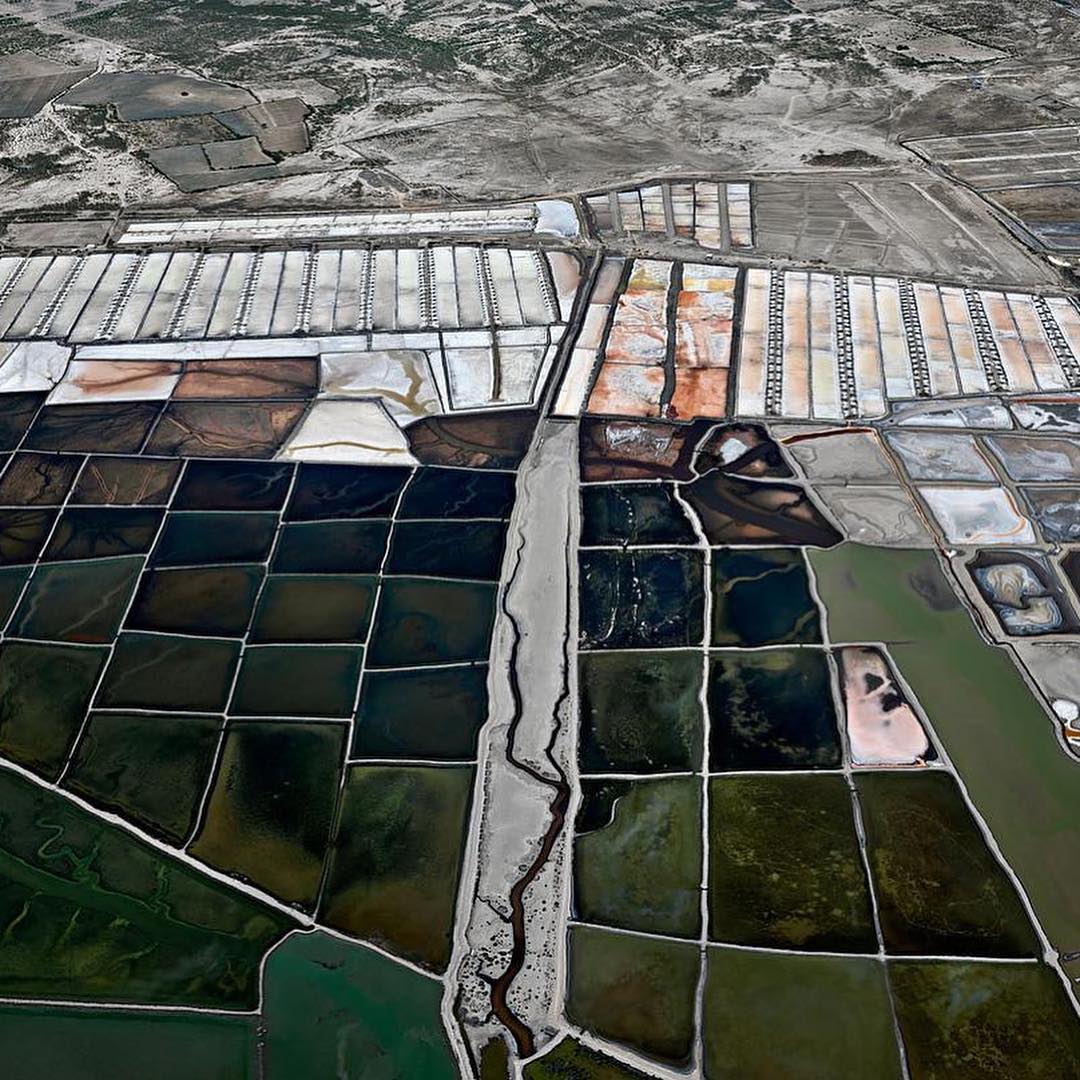 Edward Burtynsky 8