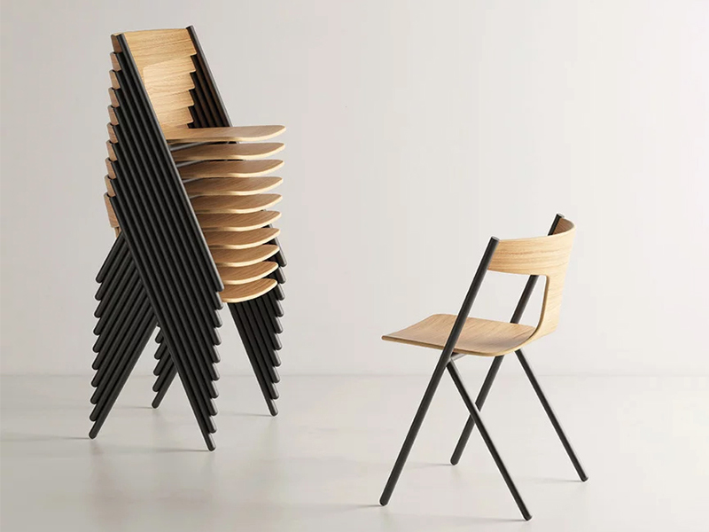 Quadra Chair - Từ họa cụ kiến trúc đến sàn diễn Salone del Mobile