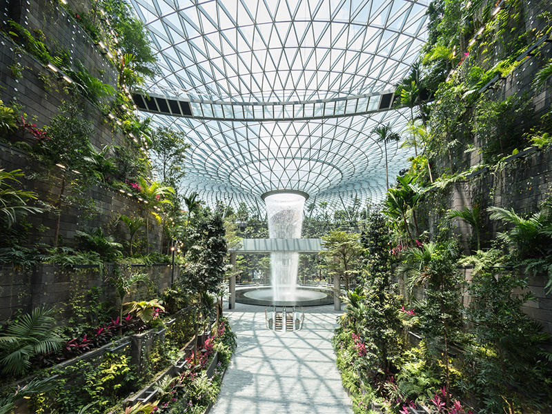 Sân bay Jewel Changi và dòng thác giữa trời