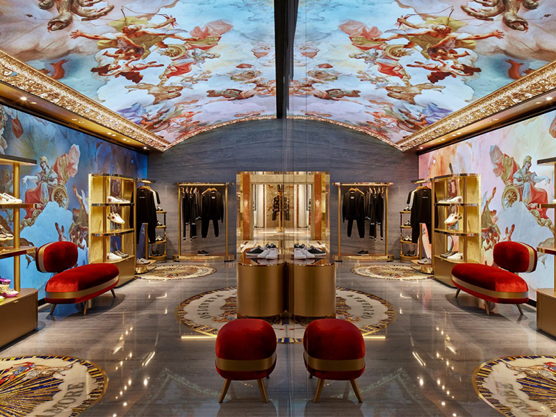 Dolce & Gabbana ra mắt cửa hàng ấn tượng tại Rome