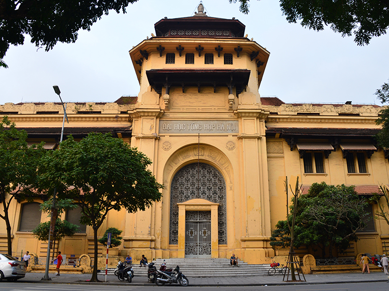 Vẻ đẹp biểu tượng của cổng rào hoa sắt