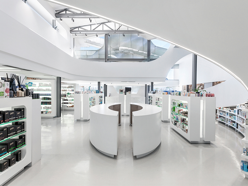 Nhà thuốc Mole Pharmacy - Dòng chảy hiện đại trong không gian