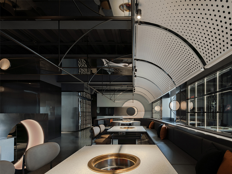 Jiu Li - Cửa hàng lẩu mang cảm hứng không gian