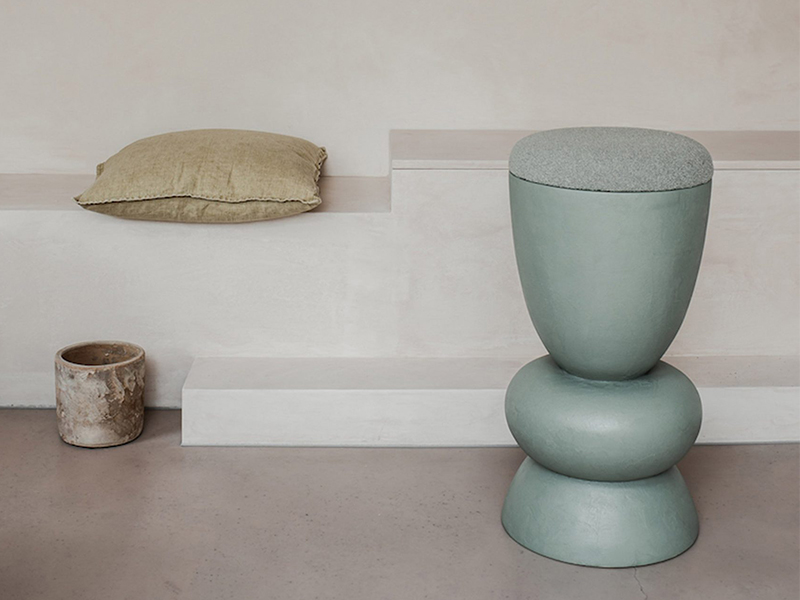 Chiếc ghế đôn mang đường cong duyên dáng