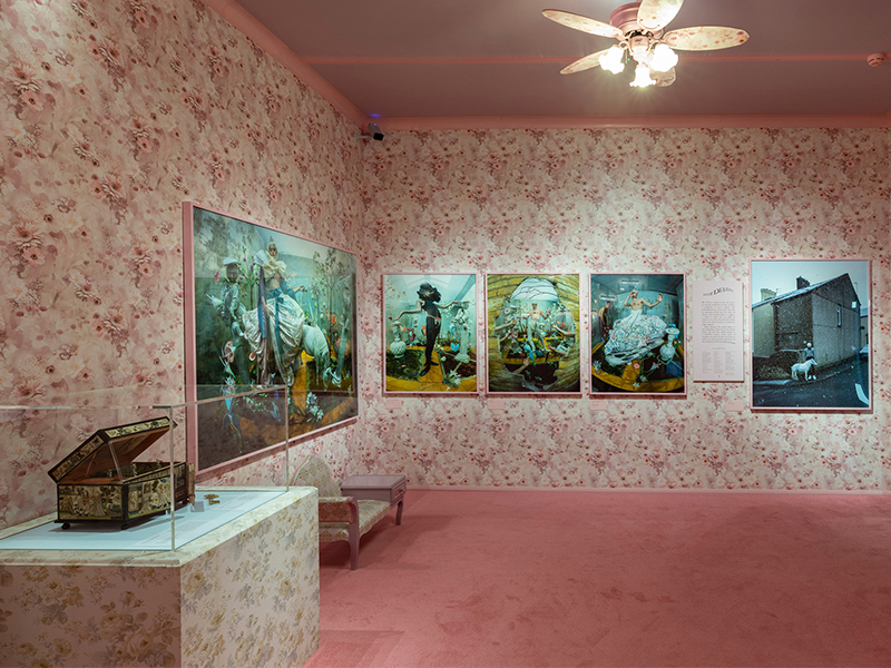 Triển lãm Tim Walker - Nơi tôn vinh nhiếp ảnh thời trang