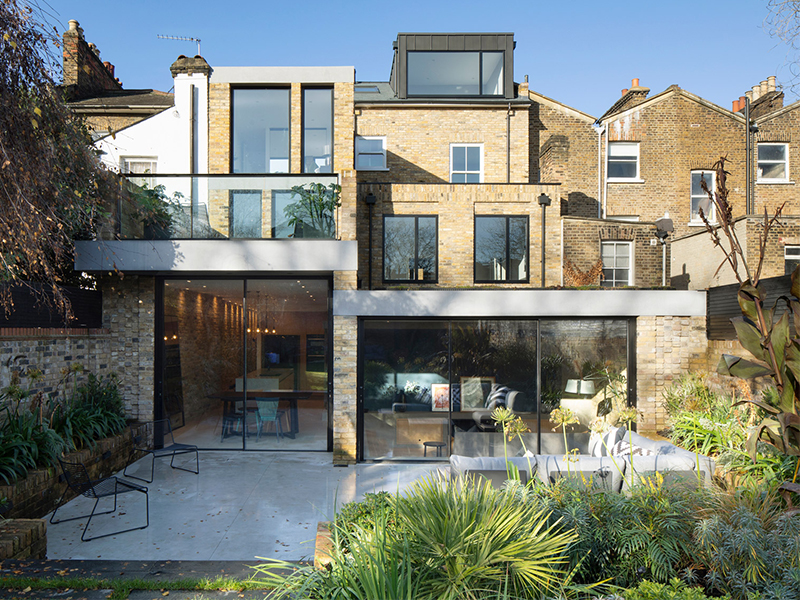 Victoria house - Khối kiến trúc mọc lên giữa khoảng trống