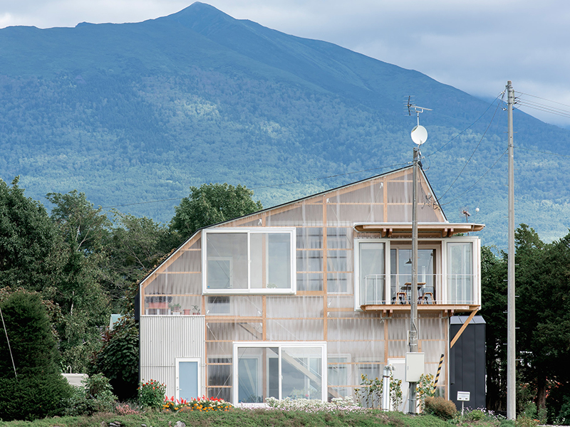 Ngôi nhà bất đối xứng ở Hokkaido