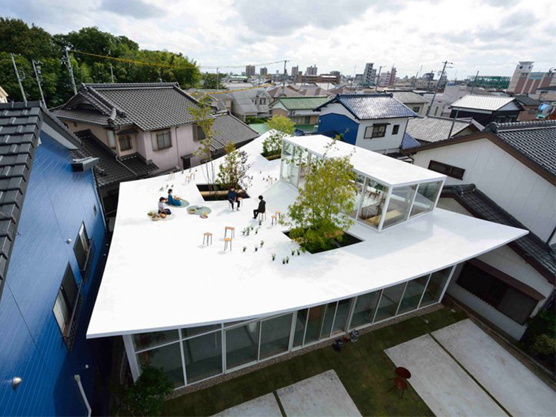 Sannouno Office - Mái nhà tạo không gian