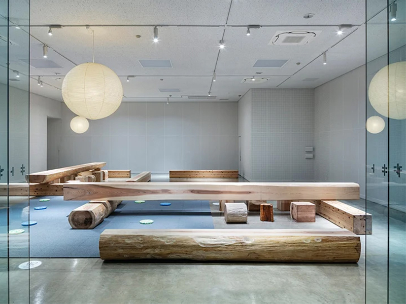 Bảo tàng Hakone Open-air - Những khối gỗ tuyết tùng