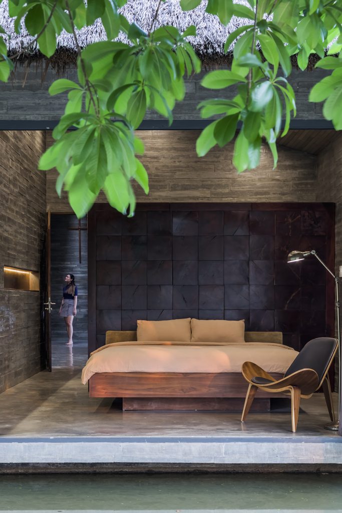 Am House 8