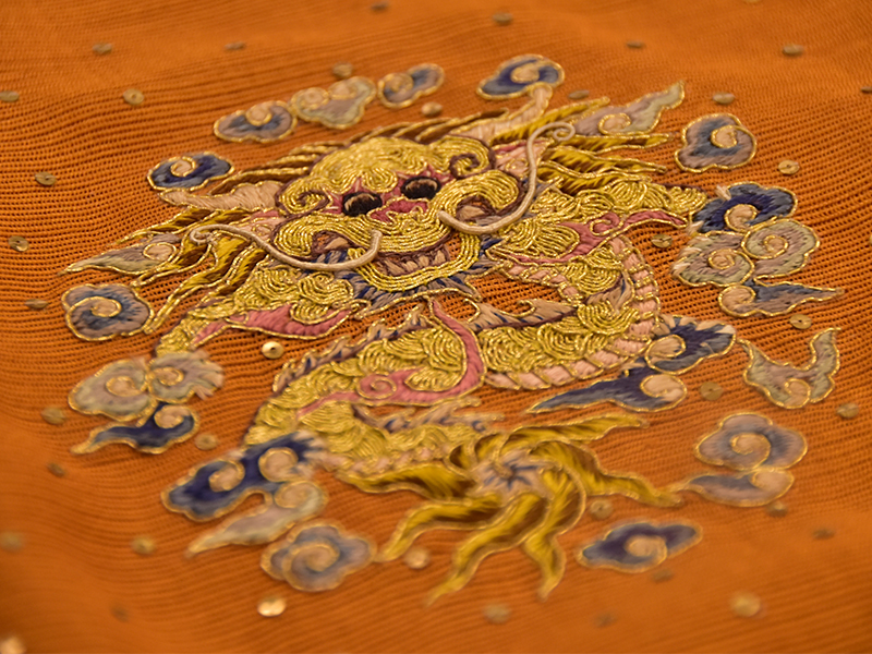 Gấm lụa Hoàng triều