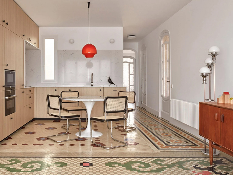 Căn hộ Valencia - Nền gạch cũ kể câu chuyện mới