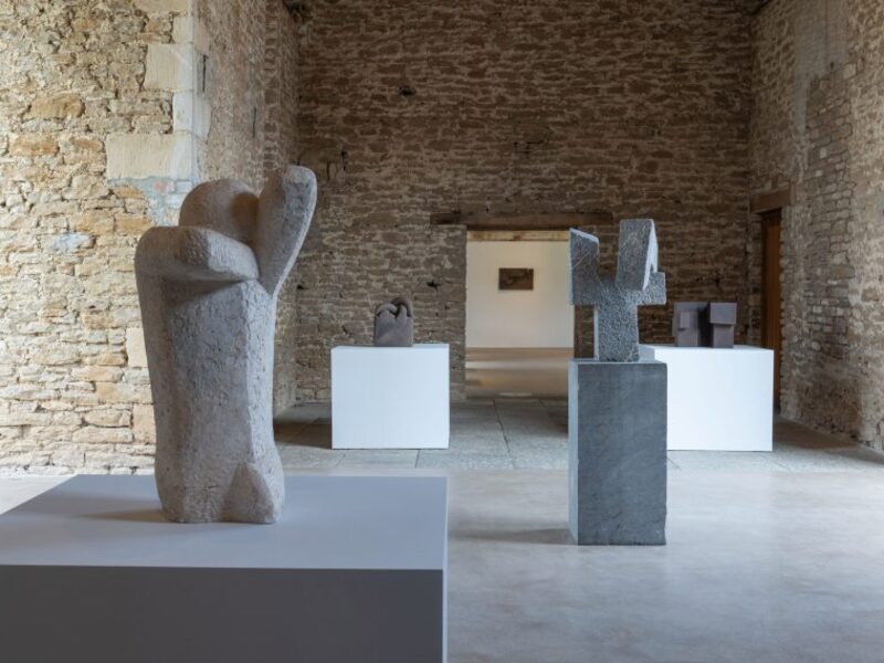 BST Điêu khắc từ cố nghệ sĩ Eduardo Chillida