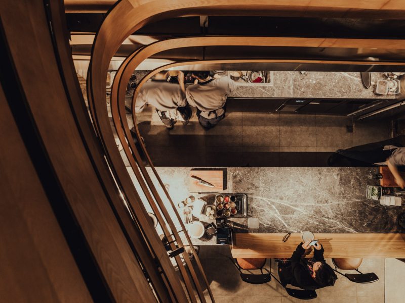 Chapter Dining And Grill - Ngọn lửa tĩnh và động