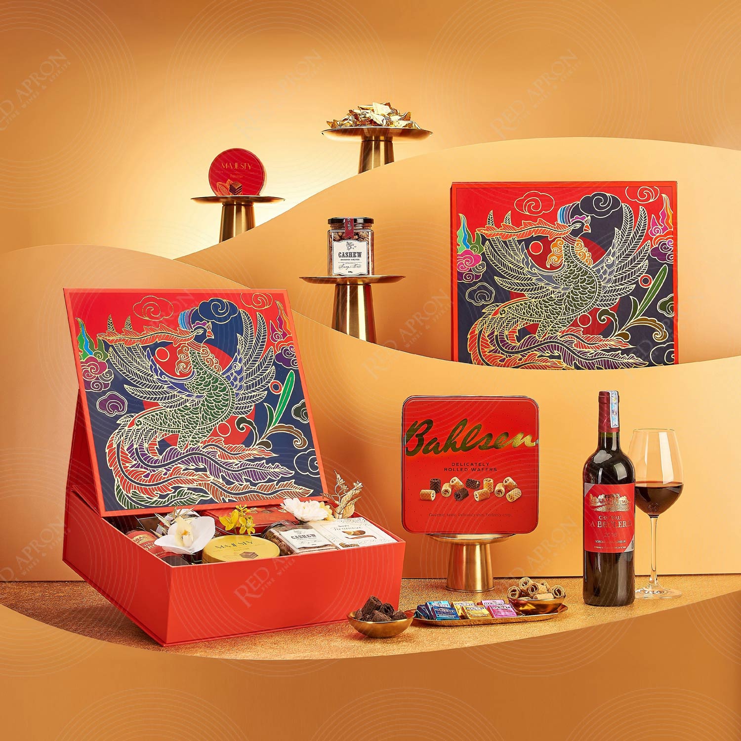 Bộ sưu tập quà tặng The Joy of Gifting từ Red Apron Fine Wines & Spirits