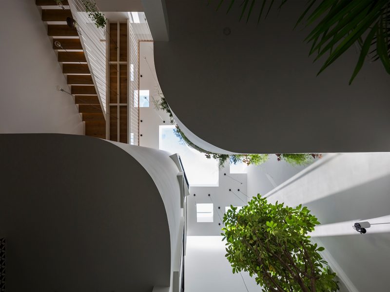 Tham khảo 5 thiết kế giếng trời đẹp giúp đón nắng vào nhà