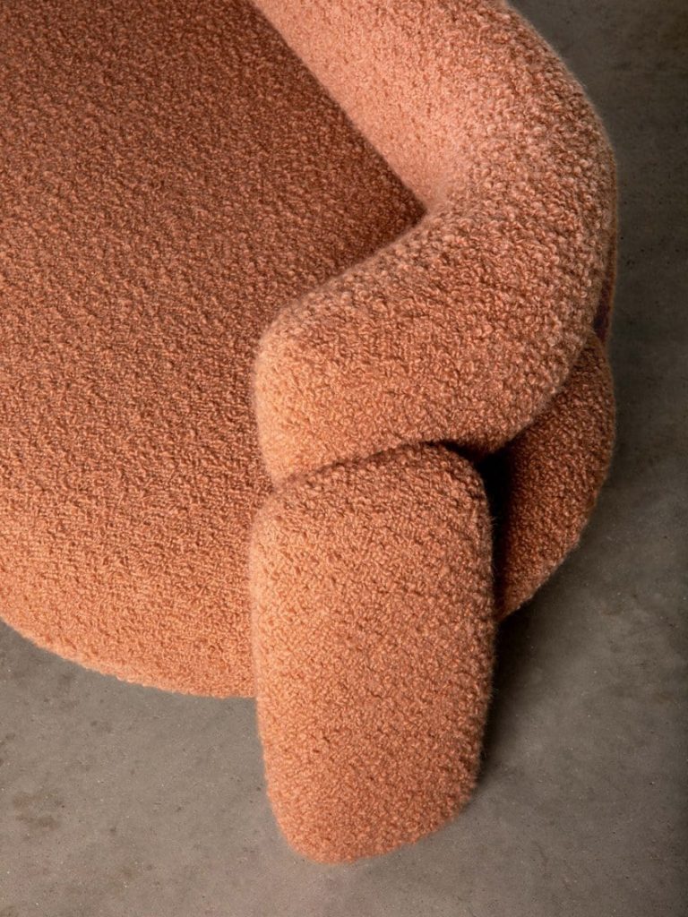 ghế sofa Embrace Royal Stranger len mohair alpaca Pierre Frey