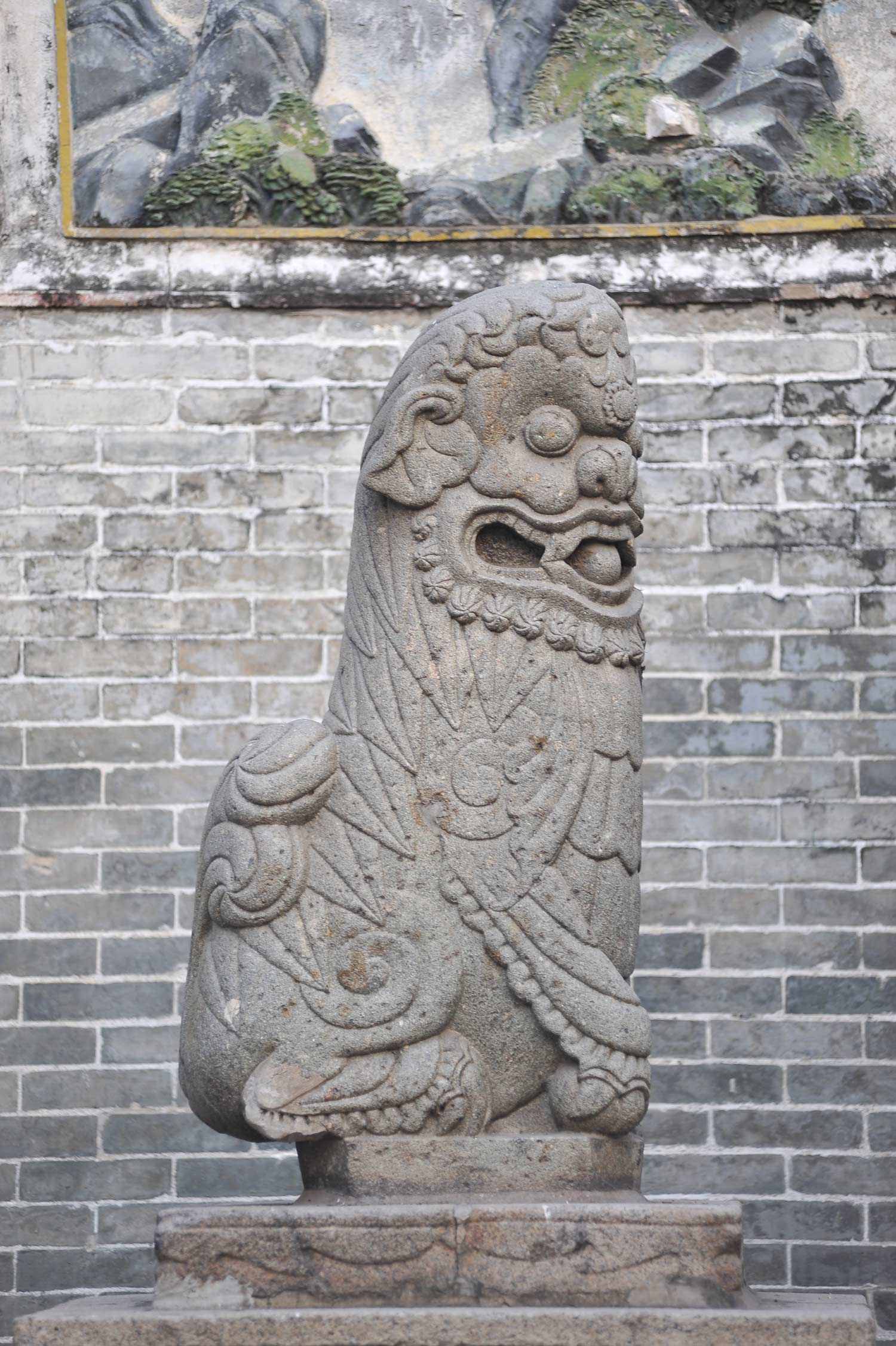 Điêu khắc đá hội quán người Hoa sư tử Quảng Đông